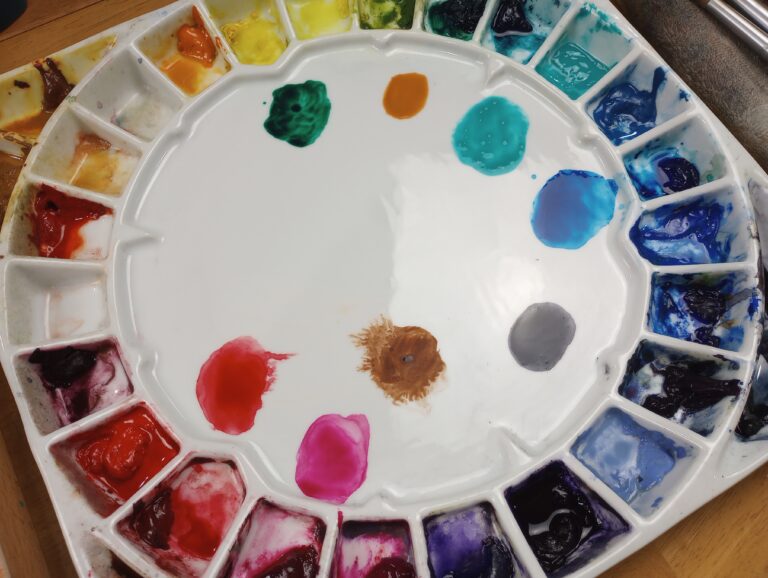 Care and use of a porcelain watercolor palette